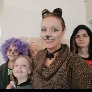 Meet your Posher, Tania